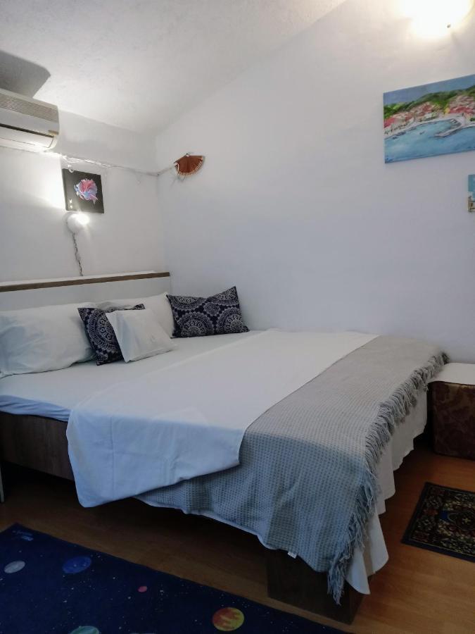 Apartment Ma'Re Supetar Ngoại thất bức ảnh